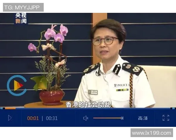 黄芳专访：从职业选手到游戏解说的英雄联盟成长之路